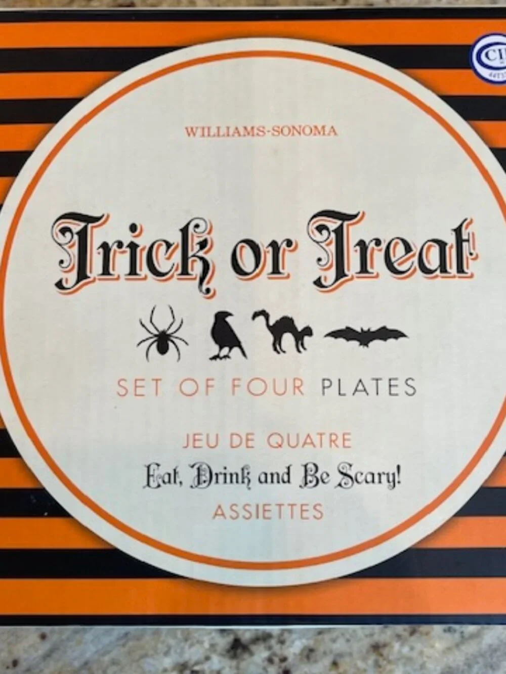 Halloween Williams Sonoma Trick or Treat Set of 4 Appetizer Plates NIB 2012
